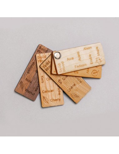Marque place avec gravure sur bois ou... Marque place avec gravure sur bois ou...