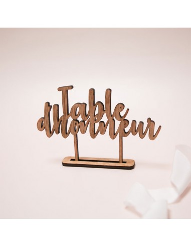 Nom de table Mariage sur piques en...